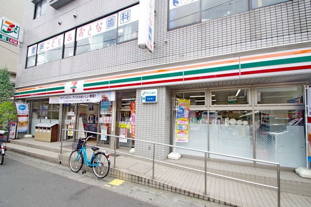 コンビニ　セブンイレブン川崎登戸駅前店（コンビニ）まで160m