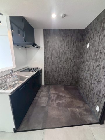 キッチン　コンパクトなキッチンで掃除もラクラク