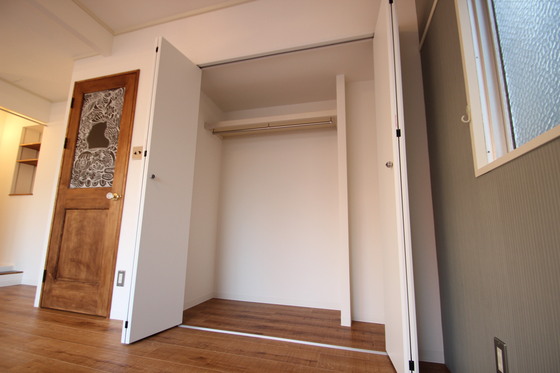 収納　※他部屋の写真です。