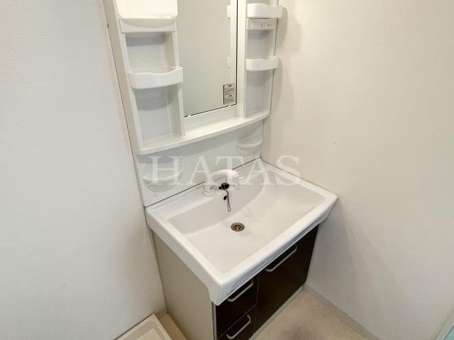 洗面設備　同物件別部屋です。