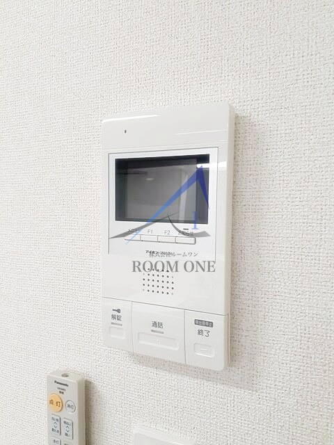 セキュリティ　モニター付きインターホンです。