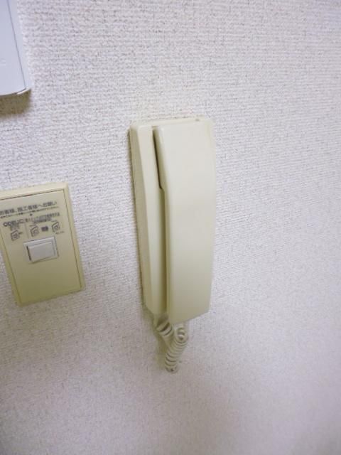 セキュリティ　★インターホン付き★