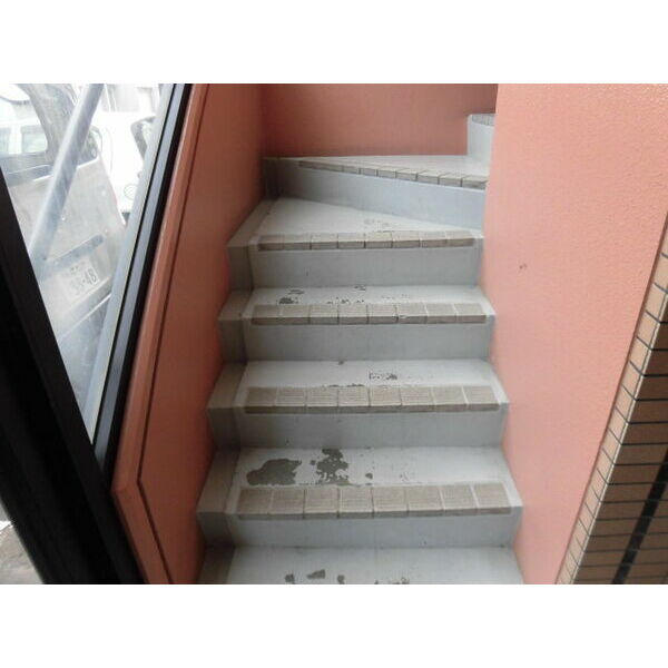 ロビー　落ち着いたロビーです