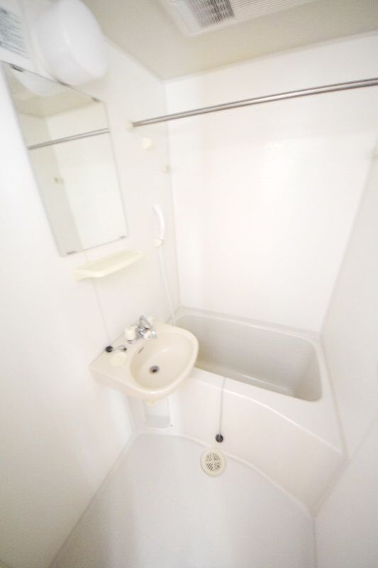 バス・シャワールーム　バス