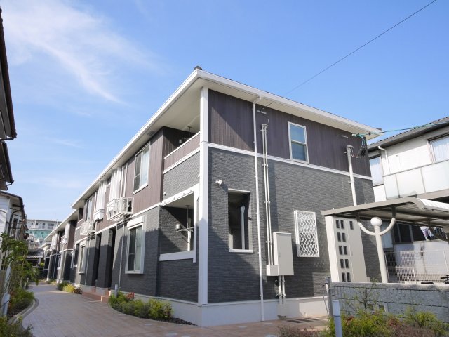 建物外観　落ち着いた雰囲気の外観です