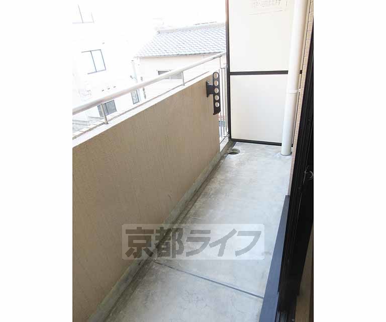 バルコニー　洗濯物も余裕を持って干せます