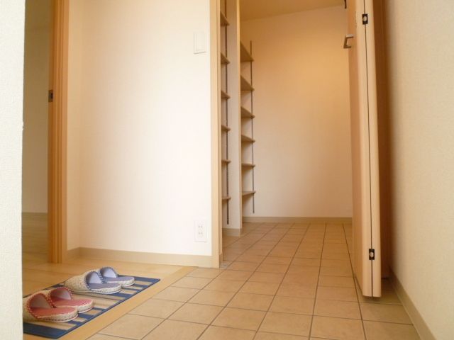 玄関　☆広々玄関☆