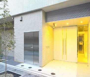 エントランス　建物の内部です