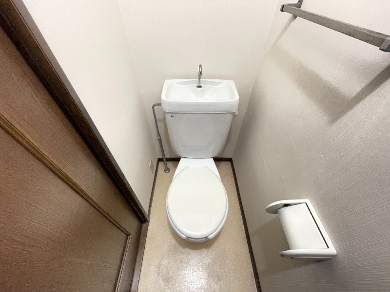 トイレ　別号室