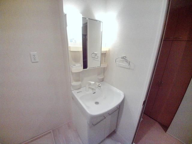 洗面設備　独立洗面台