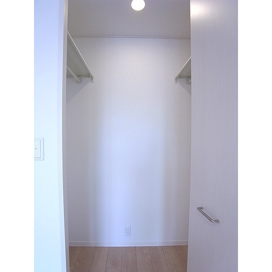 収納　ウォークインクローゼット