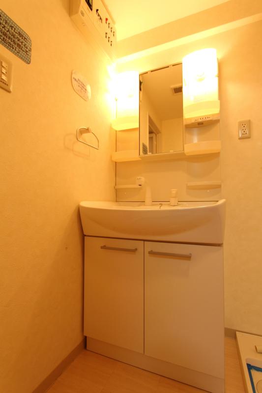 洗面設備　同タイプ・参考写真