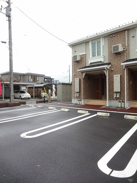 駐車場　駐車場