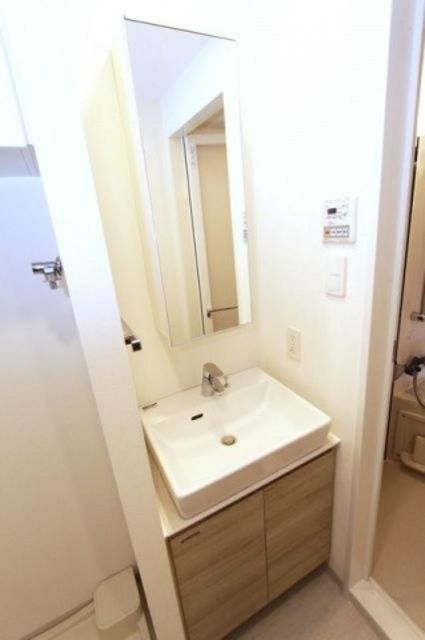 洗面設備　洗面台独立