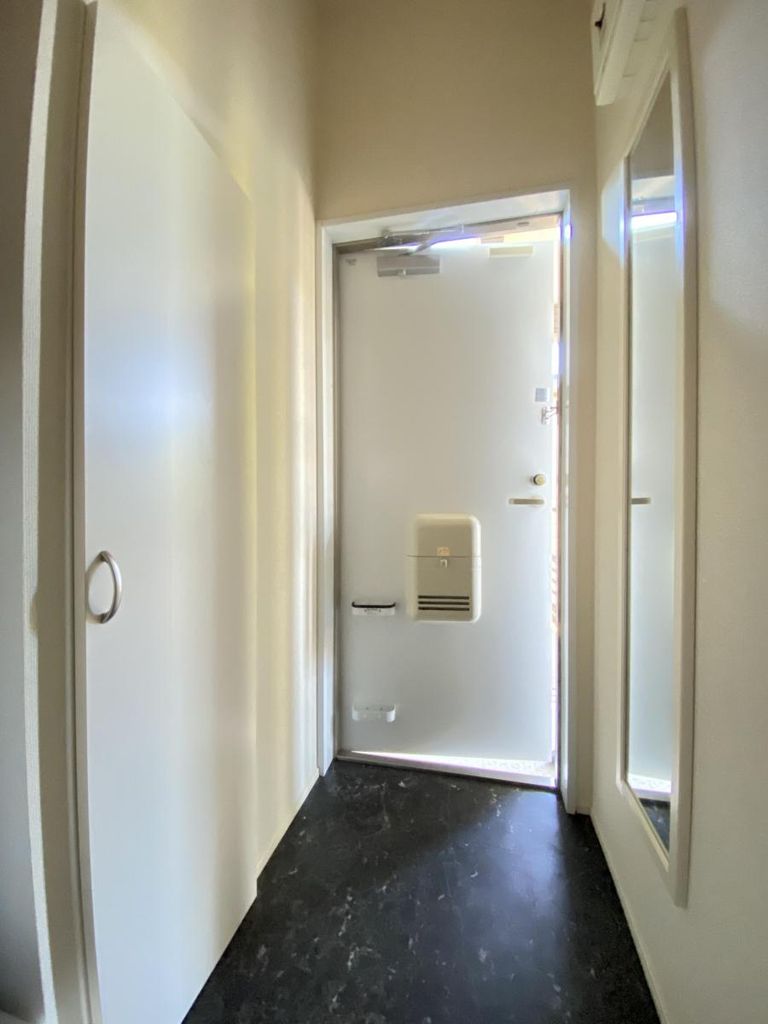 玄関　★お問い合わせはタウンハウジング町田店まで★