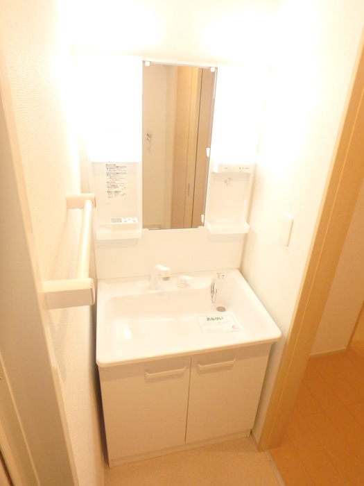 洗面設備　※同系タイプ