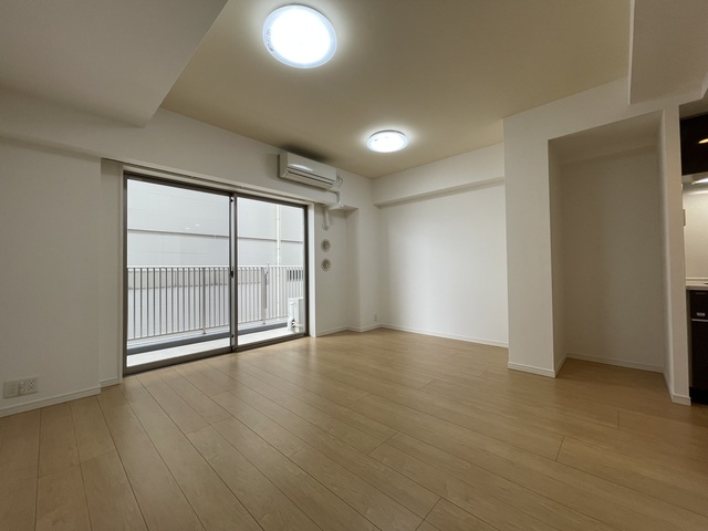 居室・リビング　※反転タイプ部屋写真