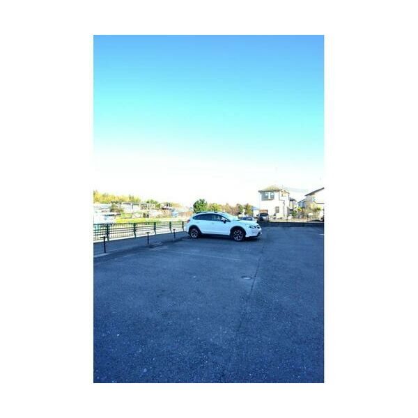 駐車場　敷地内駐車場