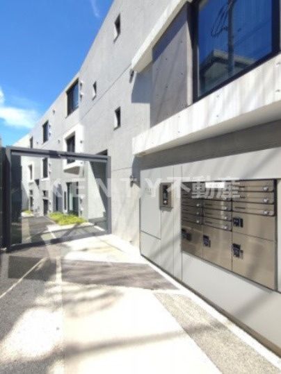 エントランス　毎日通るエントランスはこのようになっています