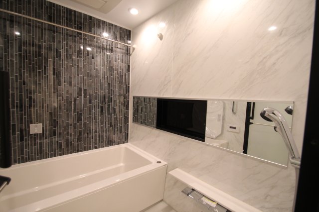 バス・シャワールーム　※同物件、他のお部屋の写真です。