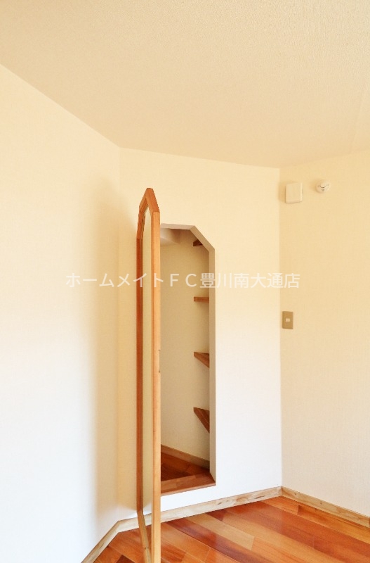 収納　同型別部屋写真（反転）