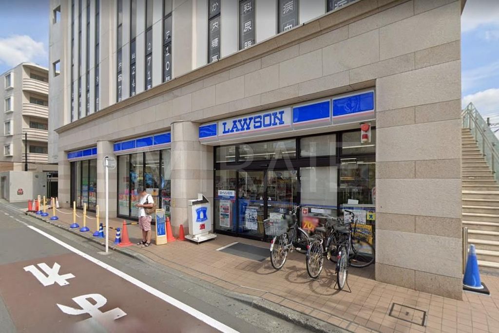 コンビニ　ローソン大和鶴間駅前店（コンビニ）まで60m