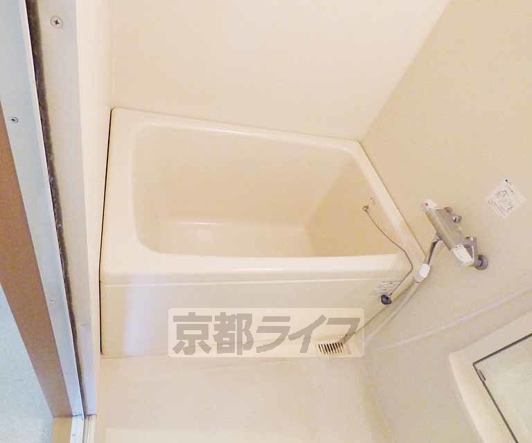 バス・シャワールーム　きれいなお風呂です。