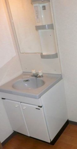 洗面設備　同仕様