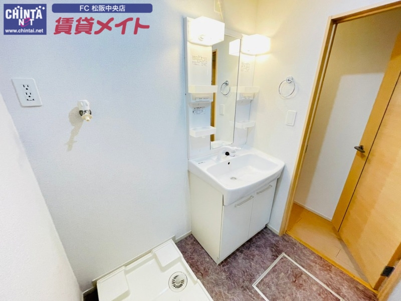 洗面設備　同物件別室の写真です