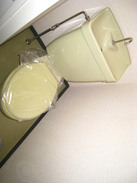 トイレ　同物件別室