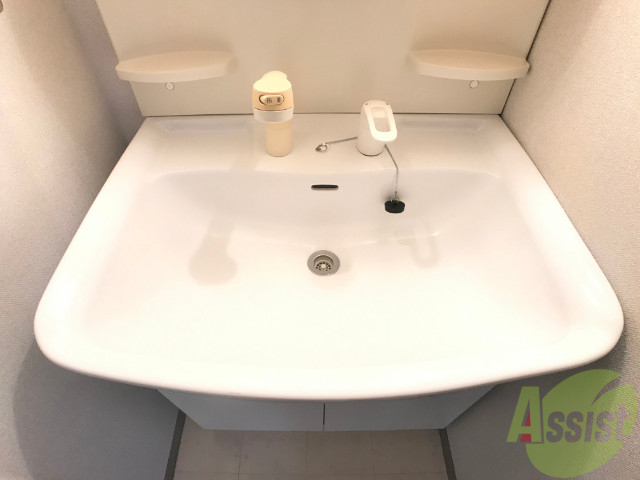 洗面設備　シャンプードレッサー。身支度はここでばっちり。