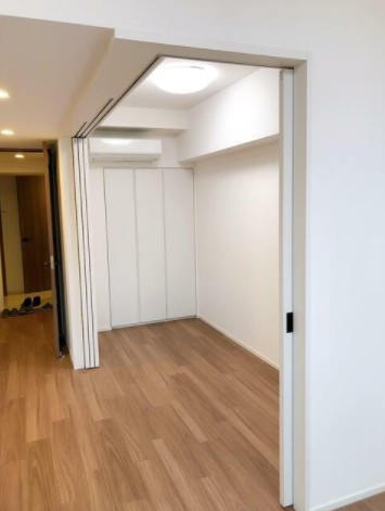 居室・リビング　明るい洋室！