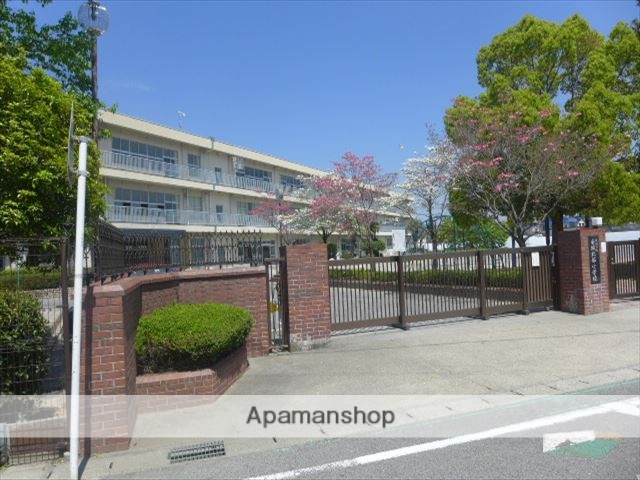 小学校　安城北部小学校（小学校）まで761m