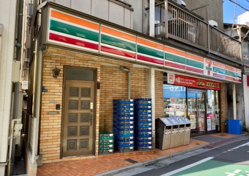 コンビニ　セブンイレブン 新宿下落合1丁目店（コンビニ）まで105m