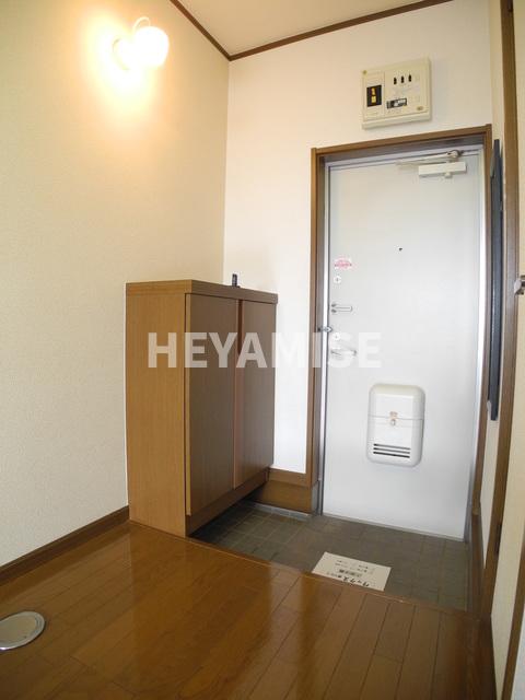 玄関　※類似間取りの別のお部屋の写真です※