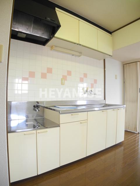 キッチン　※類似間取りの別のお部屋の写真です※