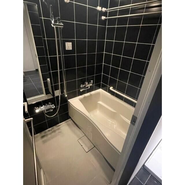 バス・シャワールーム　お風呂で日々の疲れを落としましょう