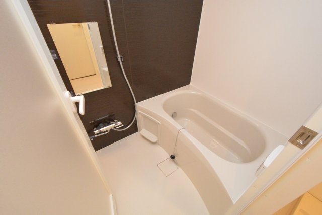 バス・シャワールーム　バストイレセパレートタイプでオススメ♪