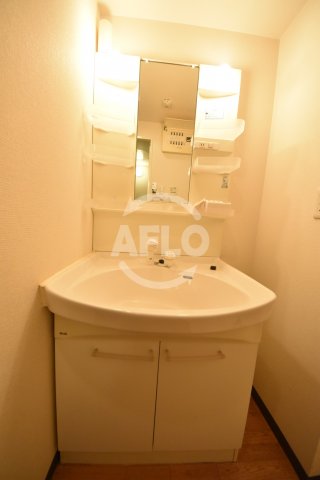 洗面設備　ブラーヴォ扇町　独立洗面台