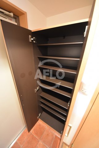 収納　ブラーヴォ扇町　シューズボックス