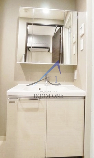 洗面設備　洗面台です。