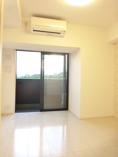 居室・リビング　内観