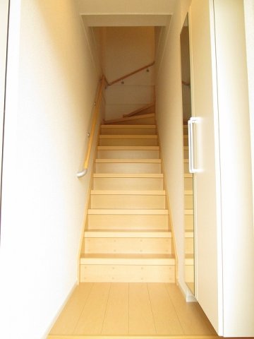 玄関　落ち着いた玄関です