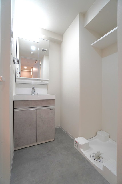 洗面設備　※写真は同タイプ住戸です。
