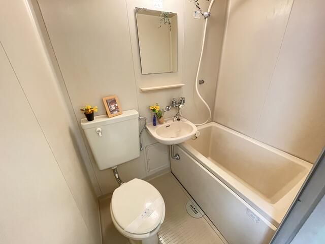 バス・シャワールーム