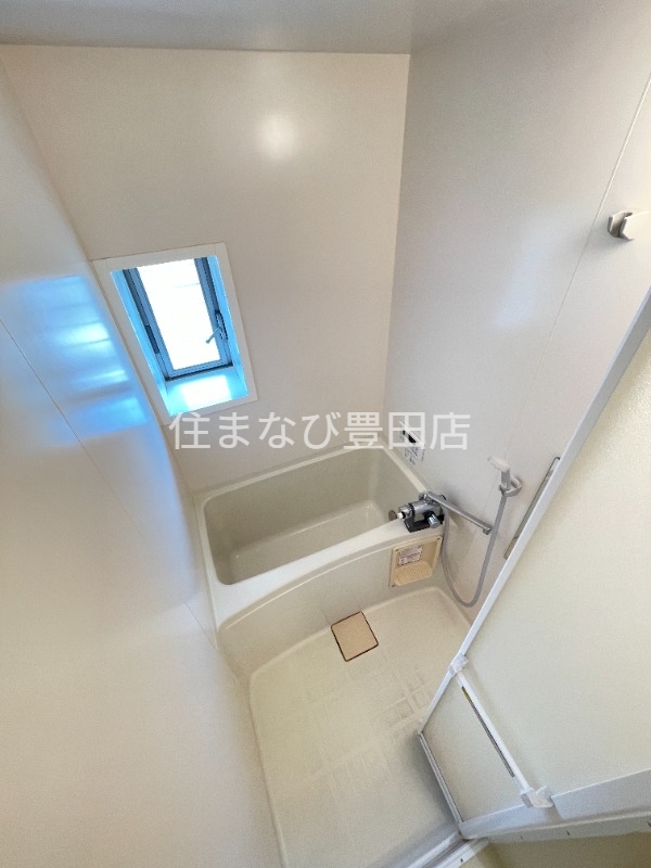 バス・シャワールーム　同型別部屋写真