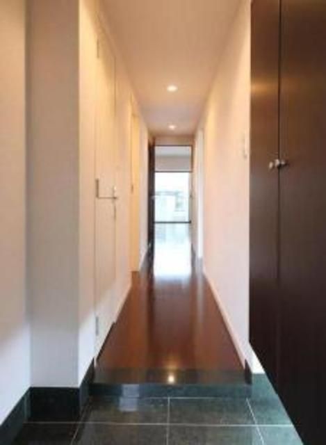 玄関　ラクラス麻布十番