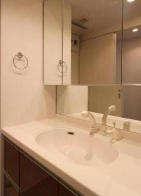 洗面設備　ラクラス麻布十番