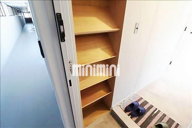 収納　下駄箱です。