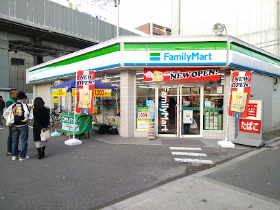 コンビニ　ファミリーマート 東淀川瑞光店（コンビニ）まで320m